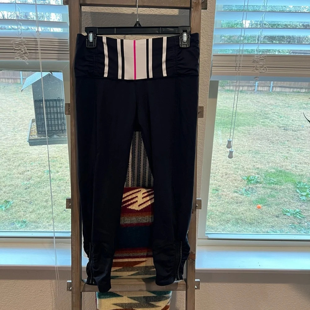 Lululemon women’s Runday crop size 8